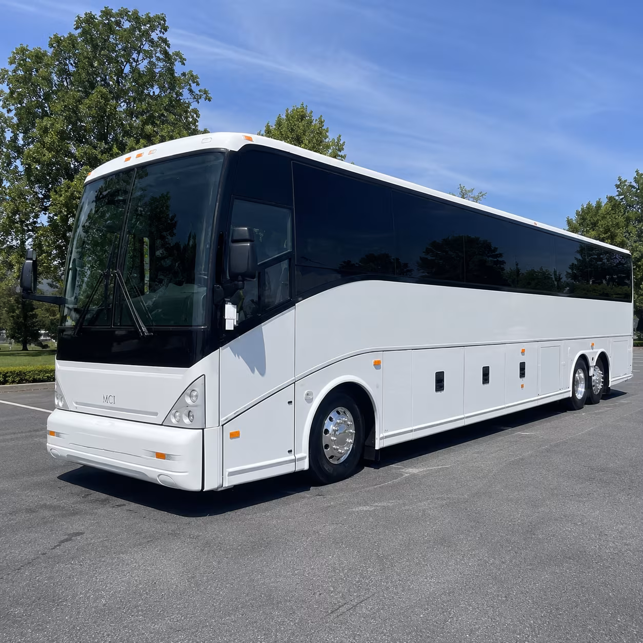 if your guests are flying into norfolk international airport a wedding shuttle has you covered